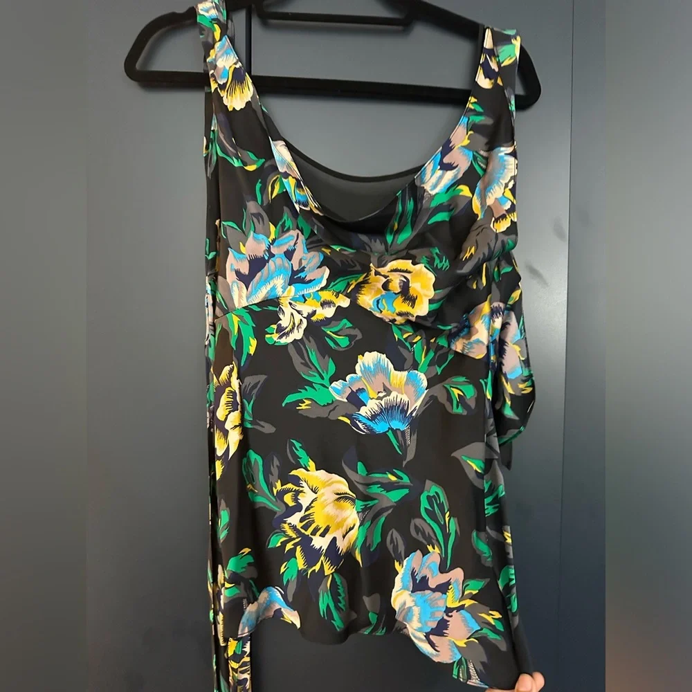 Diane Von Furstenberg Silk Knot Tank Size p - Picture 2 of 12